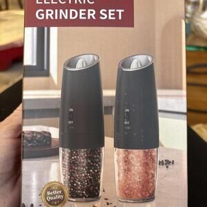 Electric Salt & Pepper Grinder Set Automatic Gravity LED Adjustable Coarseness